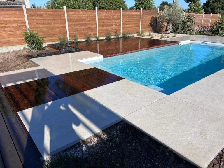 Aménagement de plage de piscine à Béthune